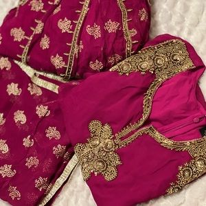 Pakistani/Indian/Punjabi outfit.